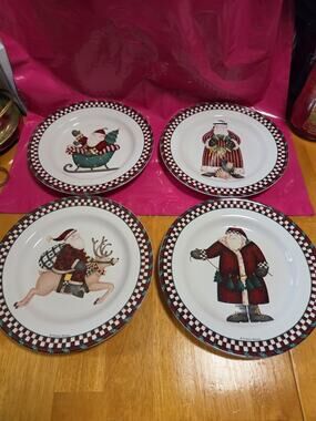 Set of 4 Sakura Santa 8" Dessert Salad Plates Debbie Mumm Christmas Holiday